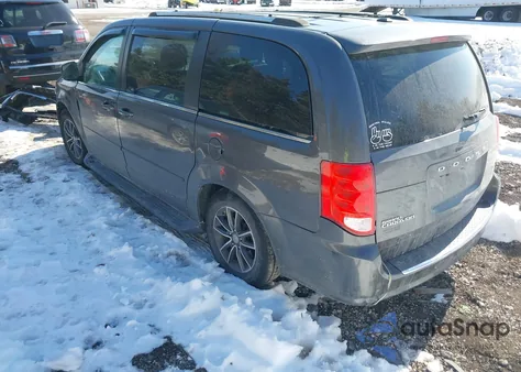 2017 Dodge Grand Caravan Sxt z USA, uszkodzony, nr VIN 2C4RDGCG5HR671601